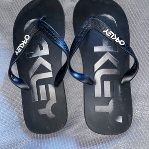 Oakley Black and Gray Flip-Flops